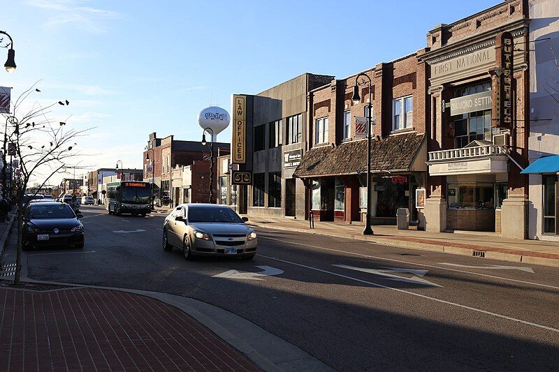 File:Collinsville Main Street.jpg