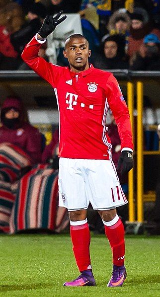 File:Douglas Costa 2016.jpg