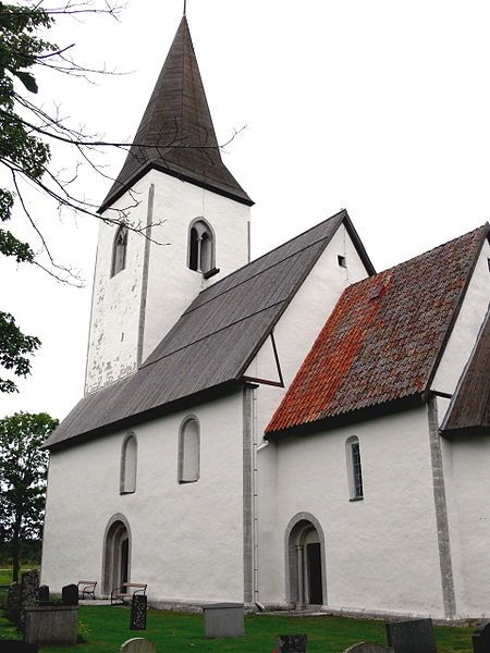 File:Gotland-Hejdeby kyrka außen.jpg