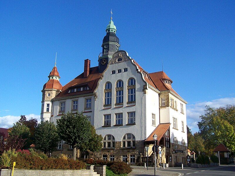 File:Großröhrsdorf Rathaus.JPG