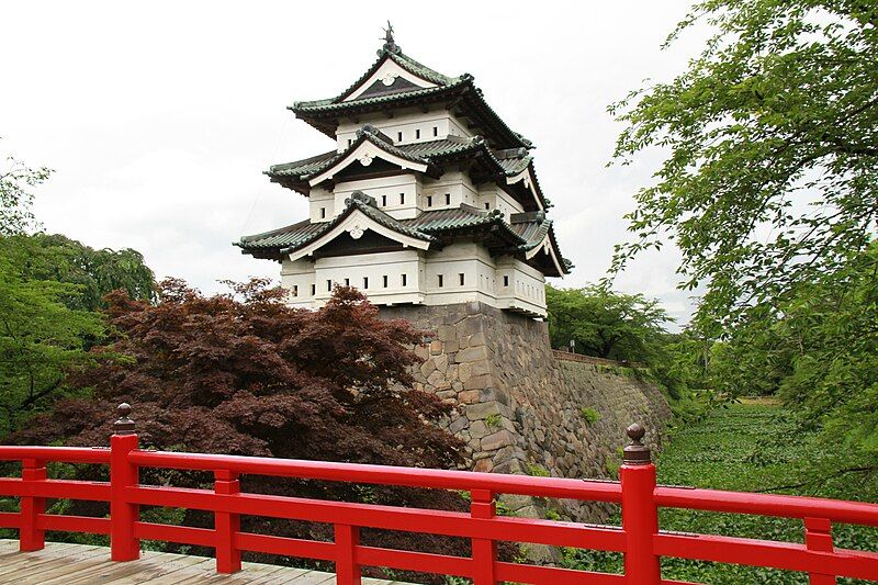 File:HirosakiCastle.JPG