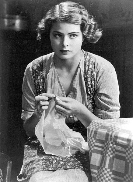 File:Ingrid-Bergman-in-the-movie-Bränningar-142360829475.jpg