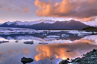 File:Jokulsarlon lake, Iceland.jpg