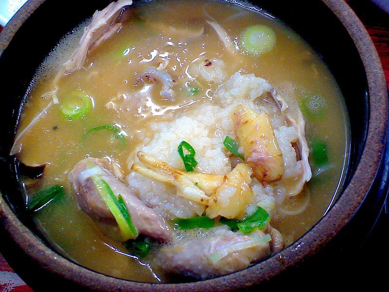 File:Korean soup-Samgyetang-11.jpg