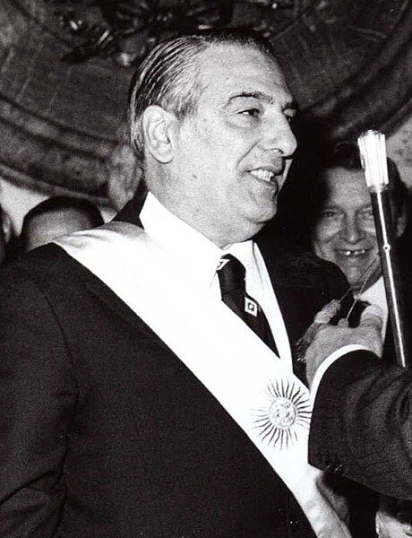 File:LastiriPresidente (cropped).jpg