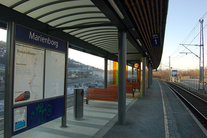 File:Marienborg Station.JPG