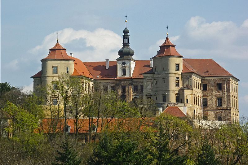 File:Schloss-Eisenberg-13.jpg