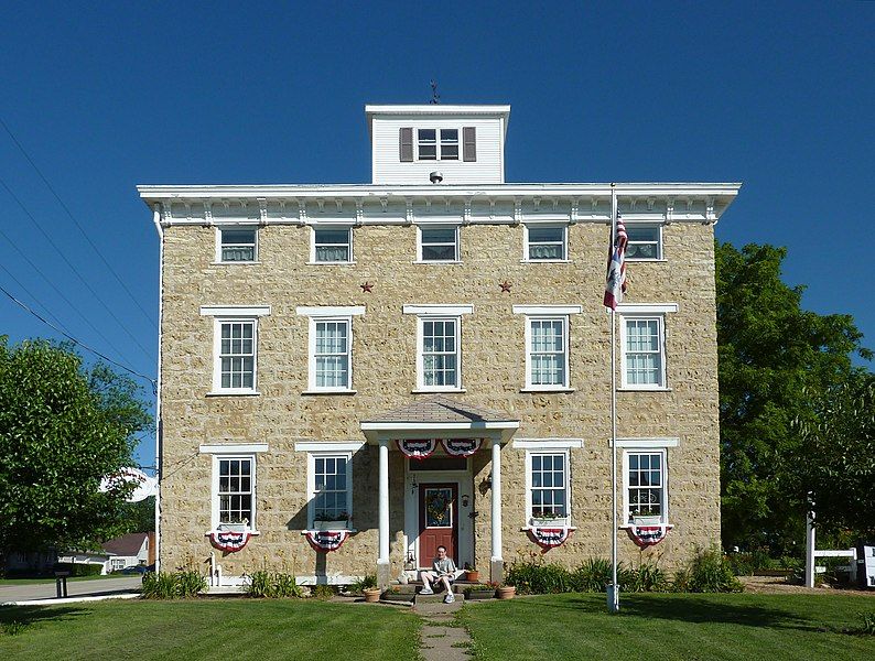 File:Sherrill Mount House.jpg