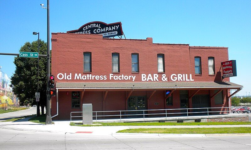 File:Stabrie Grocery Omaha.JPG