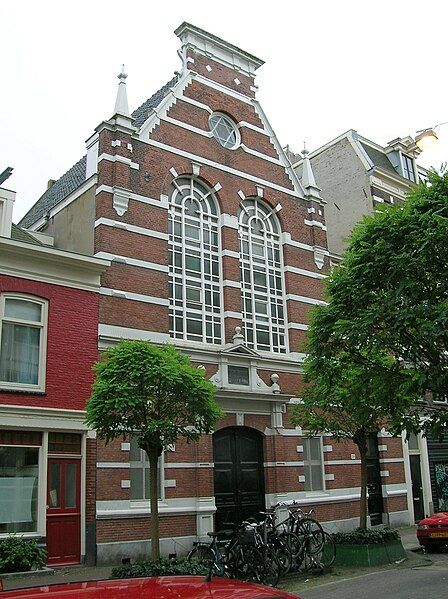 File:Synagoge Gerard Doustraat.JPG