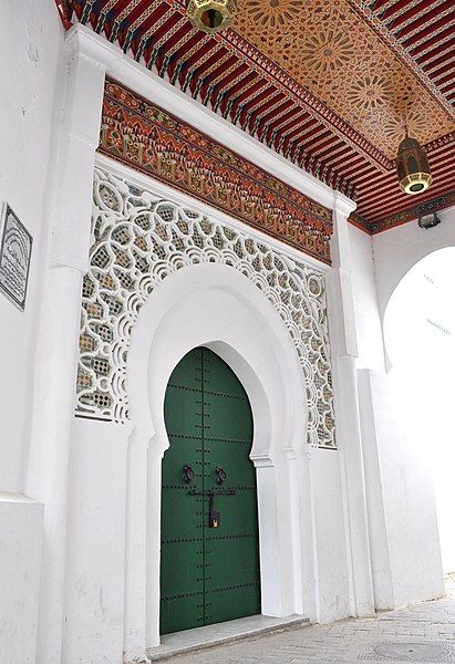 File:Tangier Medina (39929538205).jpg