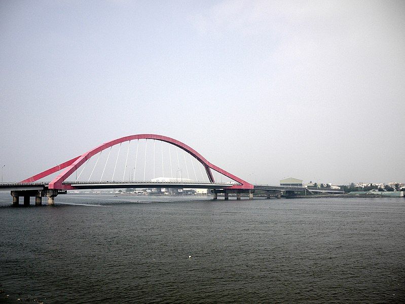 File:進德大橋.jpg