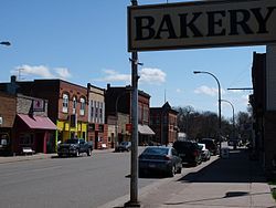 Downtown, looking east on Lincoln