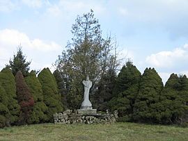 Statue of the Madonna and child