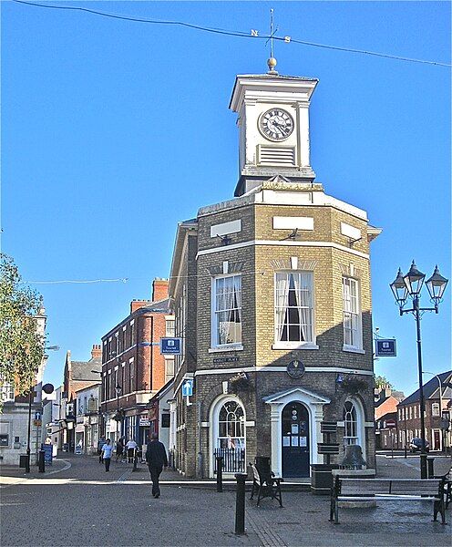 File:Brigg Town Hall.jpg