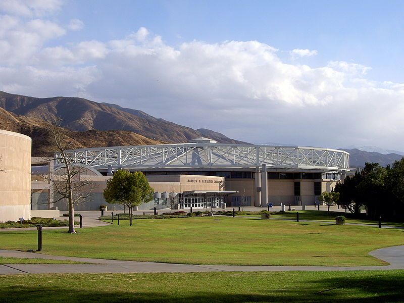 File:Coussoulis Arena.JPG