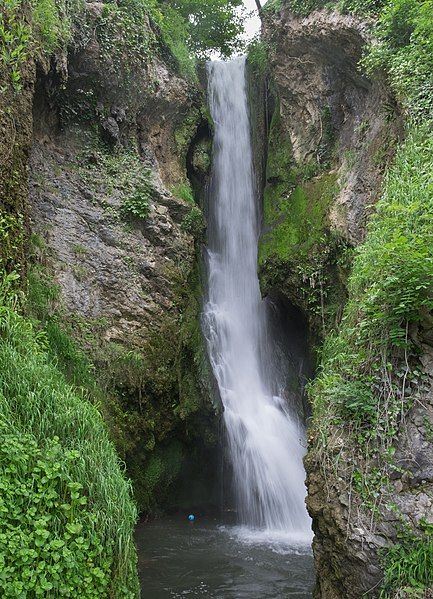 File:Dyserth Waterfall.jpg