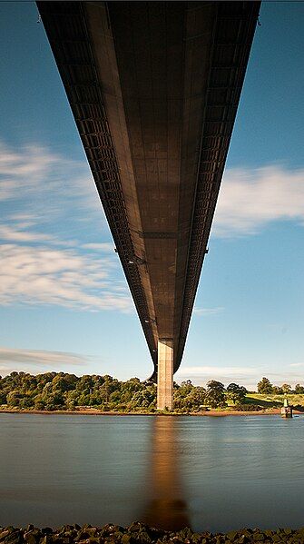 File:Erskine-bridge-below.jpg