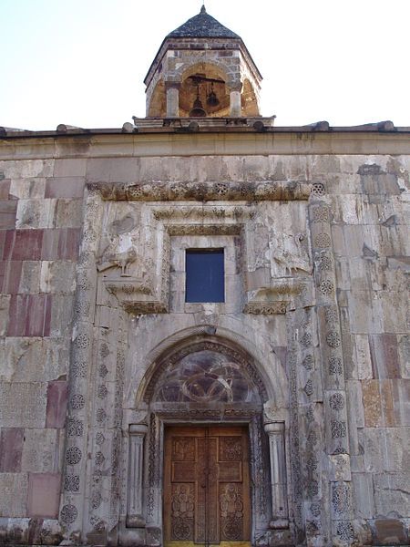 File:Gandzasar, gavit W.jpg