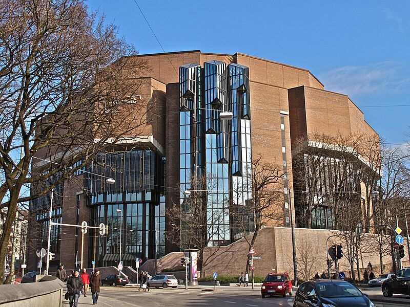 File:Gasteig Philharmonie 16.jpg