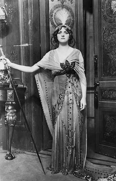 File:Gladys-Cooper Ggbain.jpg