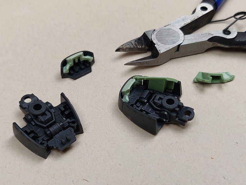 File:Gunpla foot assembly.jpg