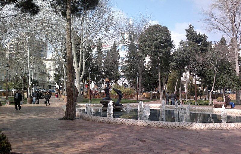 File:Khagani Garden Winter.jpg