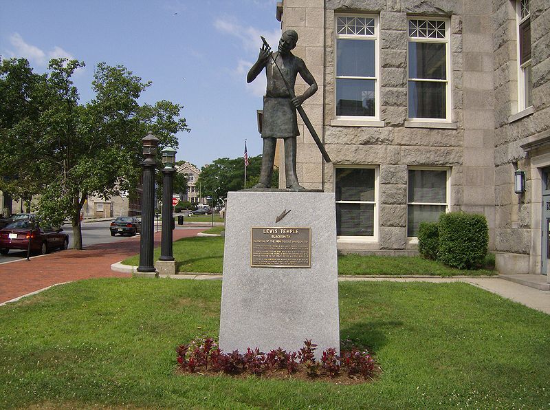 File:Lewis Temple statue.JPG