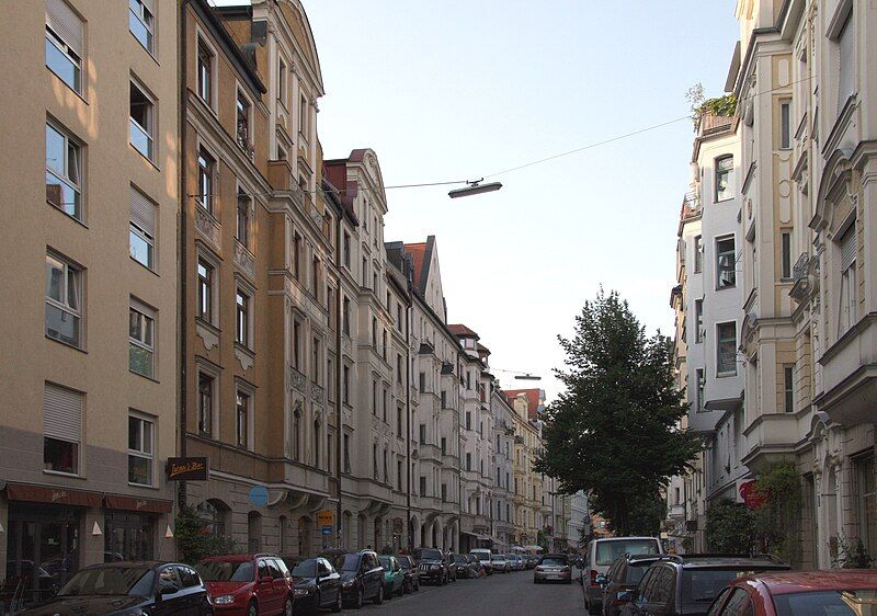 File:Muenchen hanssachsstrasse.jpg