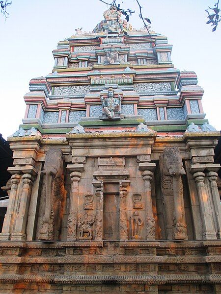 File:Nanjundeswarar temple karamadai7.JPG