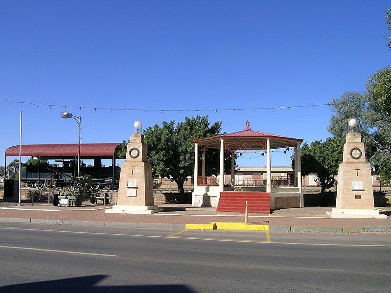 File:Peterborough SA.jpg