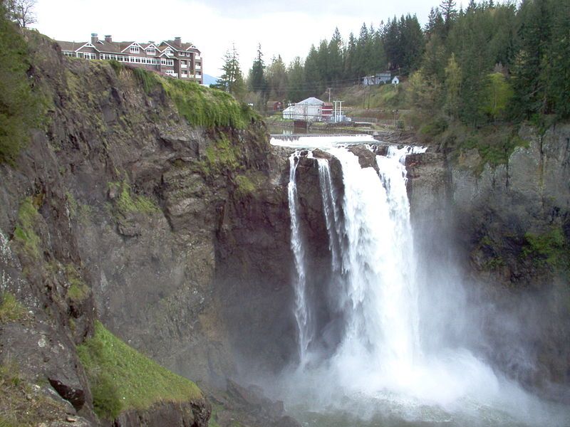 File:Snoqualmie falls 2005.jpg