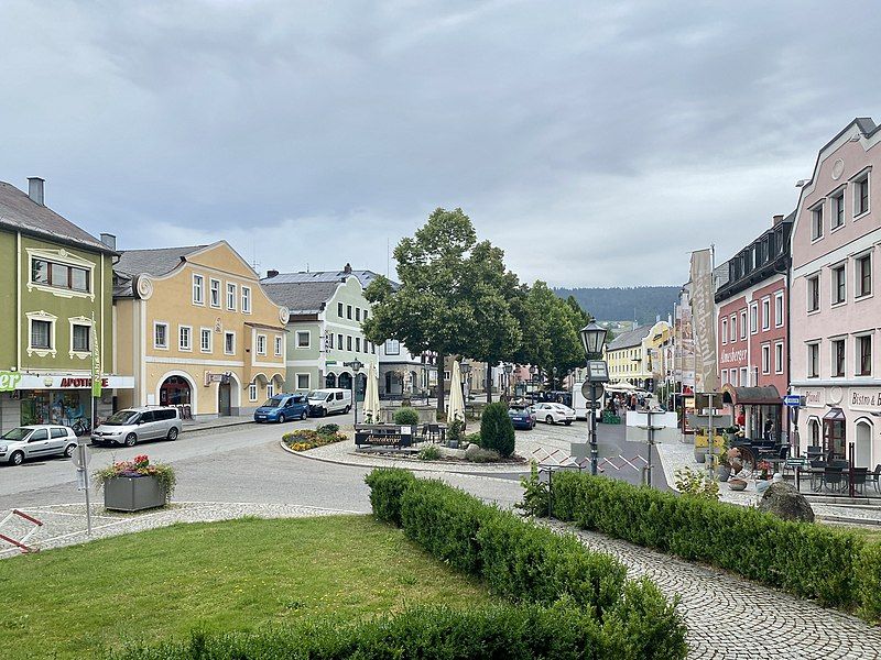 File:Aigen-Schlägl Marktplatz 01.jpg