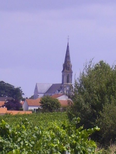 File:Bouzillé.jpg