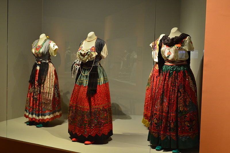 File:CharroOutfitsNoreste18.JPG