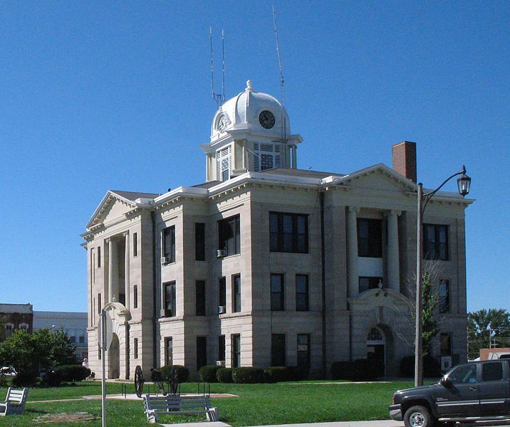 File:Daviess-courthouse cropped.jpg