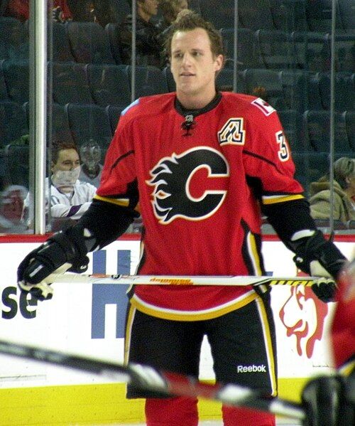 File:Dion Phaneuf 2008.JPG