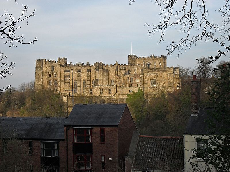 File:Durham Castle (27999239856).jpg