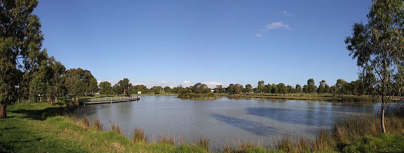 File:Elsternwick Park.jpg