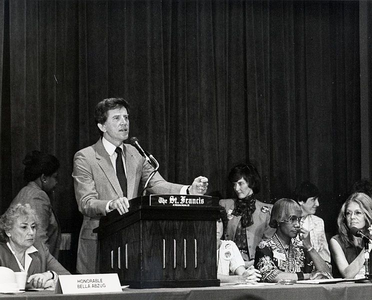 File:GARYHART1984.jpg