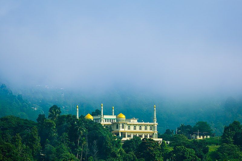 File:Grand masjid Akurana.jpg