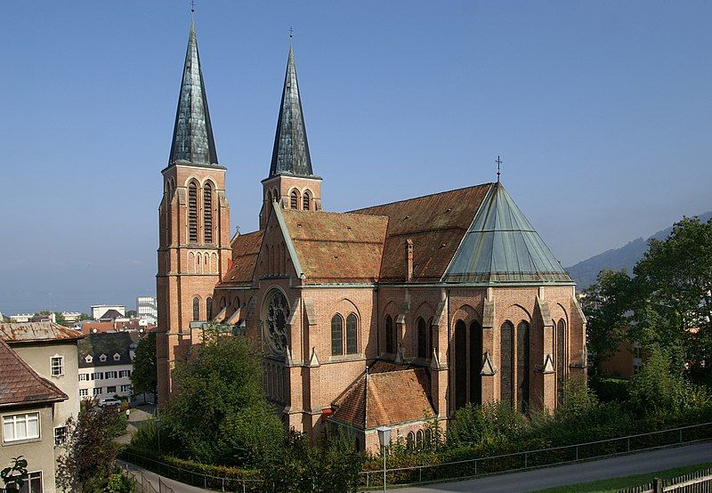 File:HerzJesuKirche12.JPG