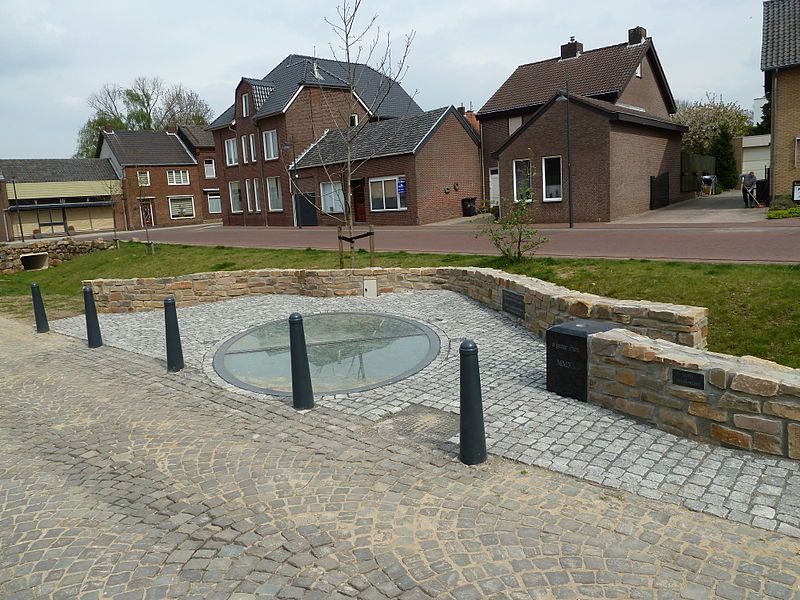 File:Jabeek-Waterput Maar (1).JPG