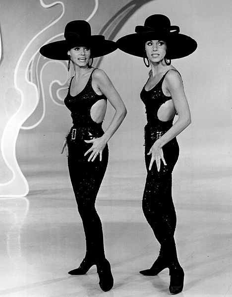 File:Kessler Twins 1966.JPG