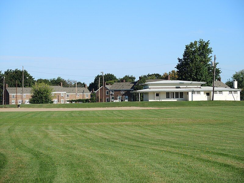 File:NortonVillageRecreationCenter.JPG