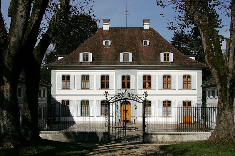 File:Sissach-Schloss-Ebenrain.jpg