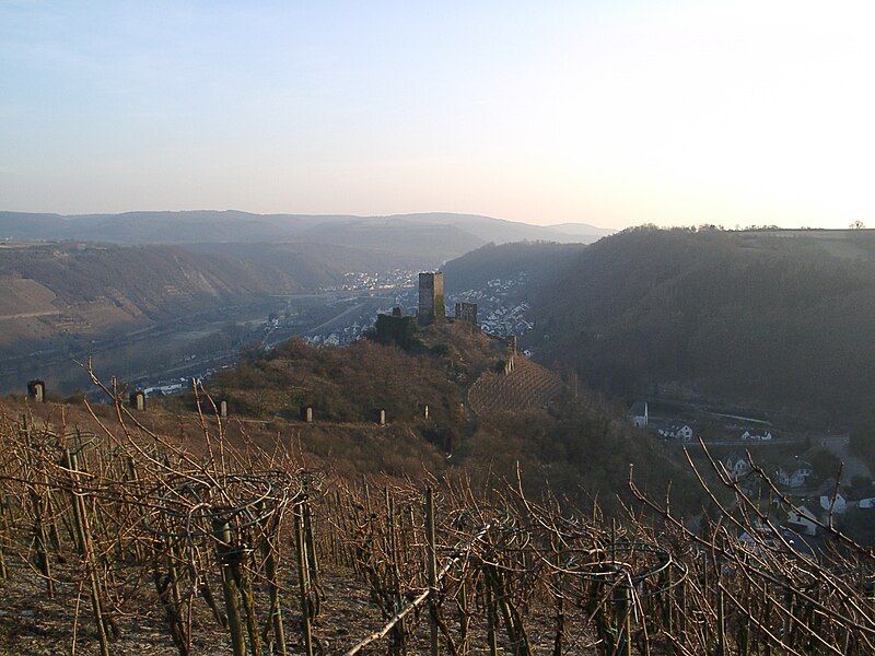 File:Unterburg Kobern.jpg