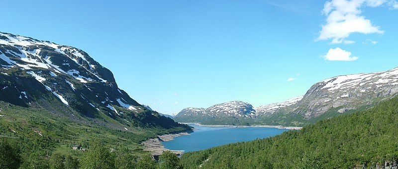 File:Vivassvatnet panorama.jpg