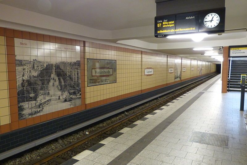 File:130831-U-Bahnhof Südstern Bahnsteig.JPG