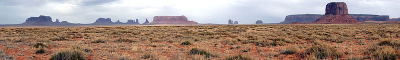 File:2011-MonumentValley-panoram.jpg